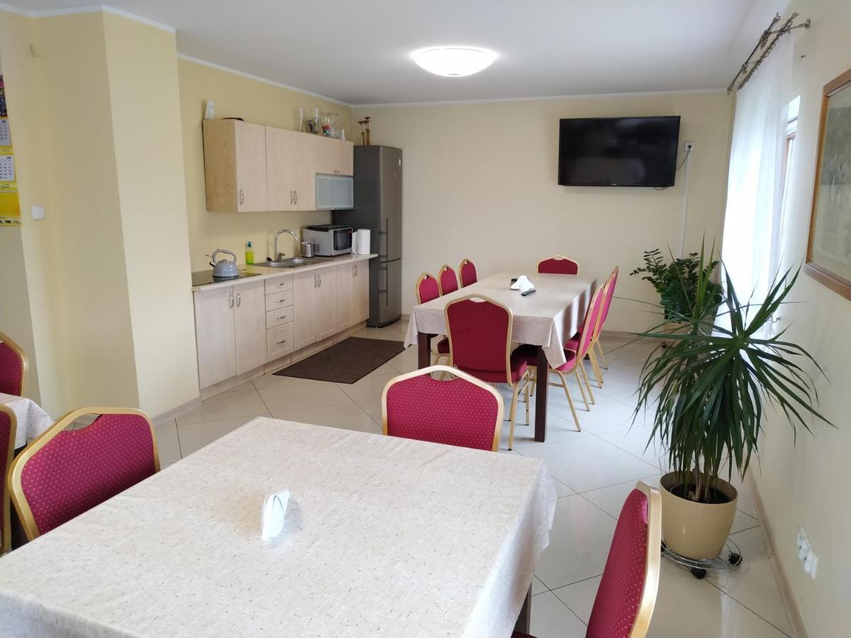 Gosciniec W Ogrodzie Apartment Brusy Екстериор снимка
