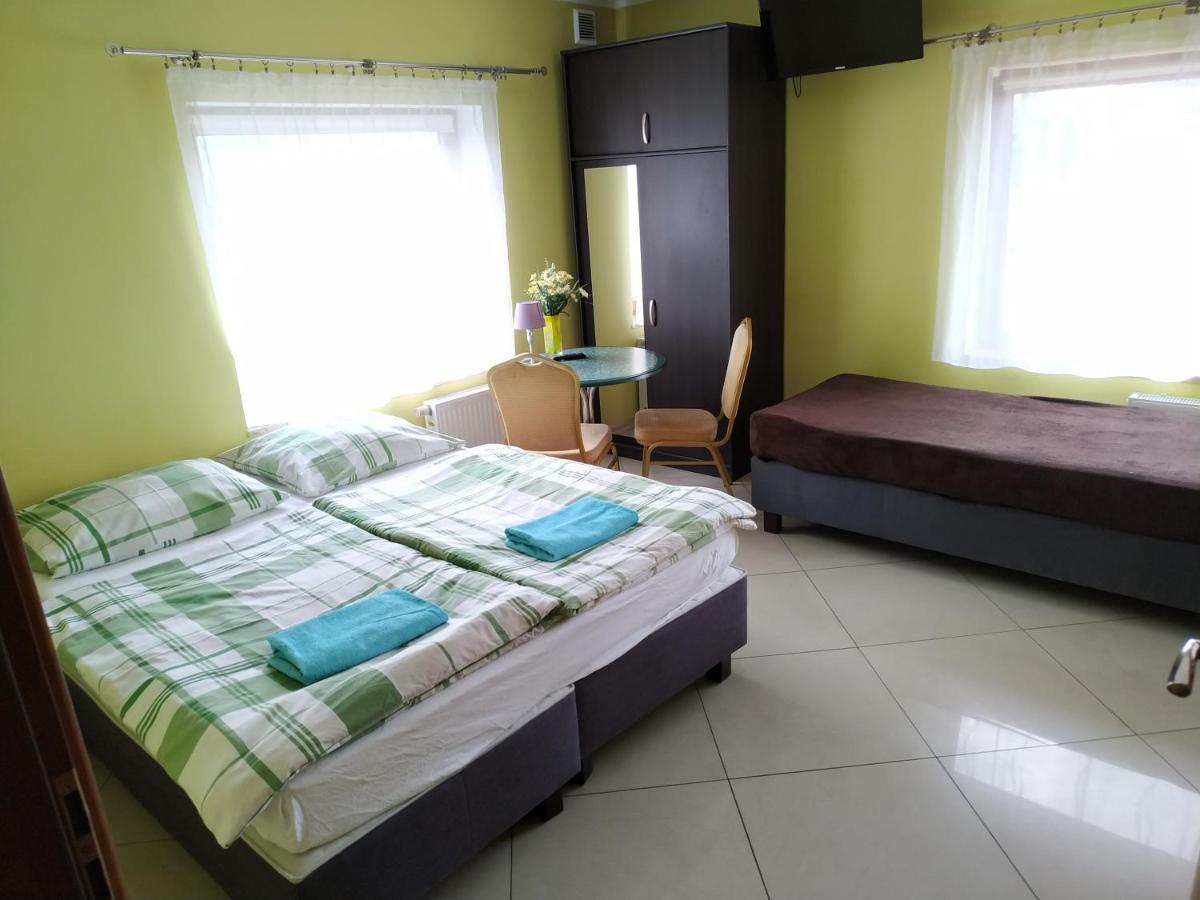 Gosciniec W Ogrodzie Apartment Brusy Екстериор снимка