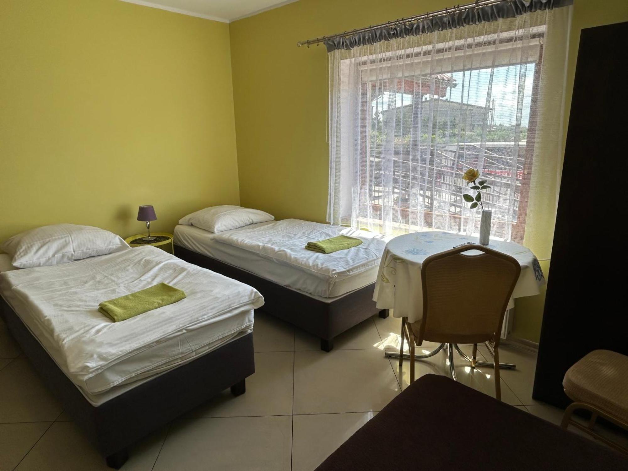 Gosciniec W Ogrodzie Apartment Brusy Екстериор снимка