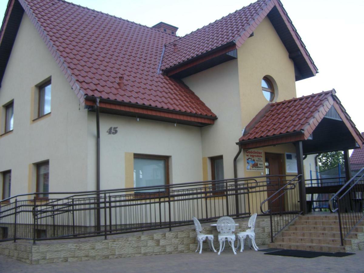 Gosciniec W Ogrodzie Apartment Brusy Екстериор снимка
