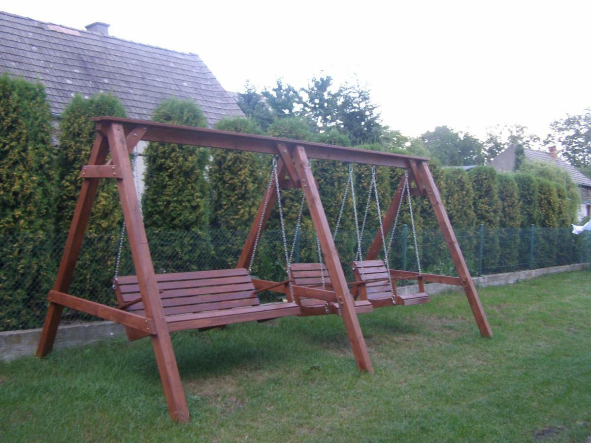 Gosciniec W Ogrodzie Apartment Brusy Екстериор снимка