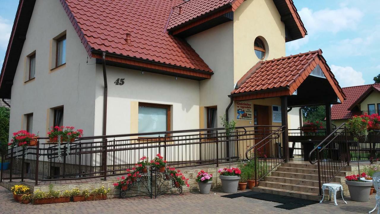 Gosciniec W Ogrodzie Apartment Brusy Екстериор снимка